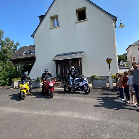 De Famille L.f.m.a.l.