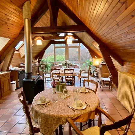 De Famille L.f.m.a.l. Homestay