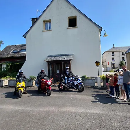De Famille L.f.m.a.l. Homestay